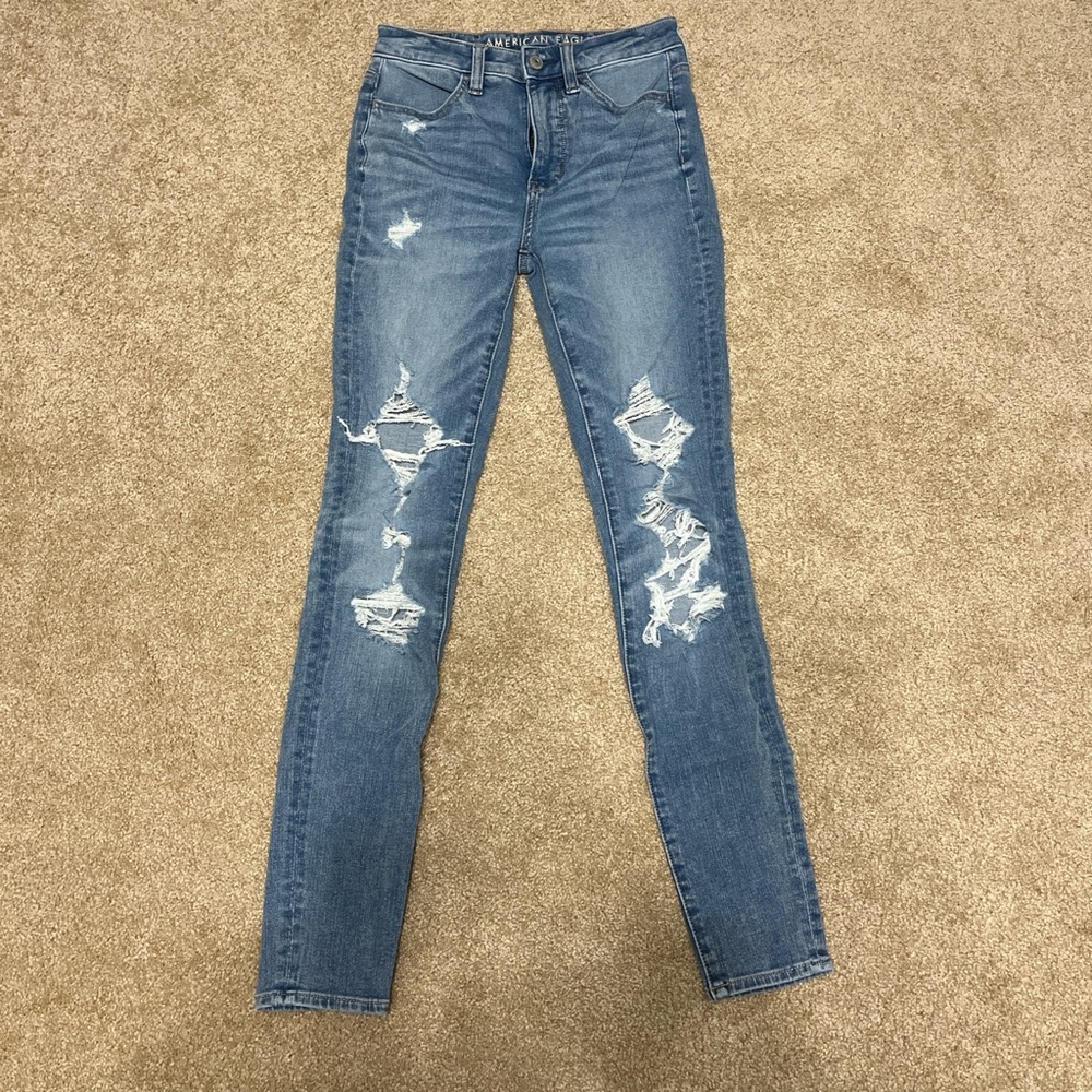 American Eagle Outfitters Light Blue Distressed Skinny Jeans